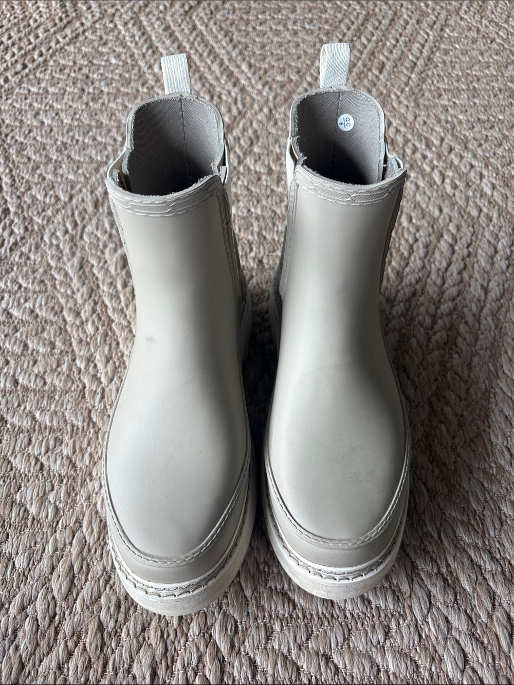 Hunter Tan Cream Rain Boots - Waterproof Chelsea Style